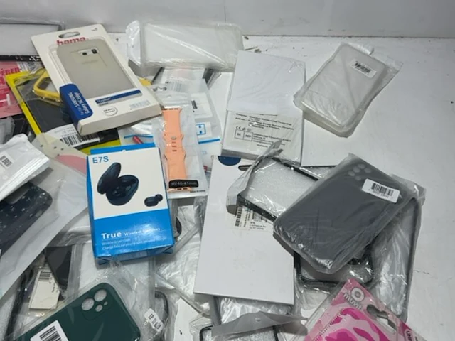 Partij telefoon en tablet accessoires - afbeelding 4 van  8