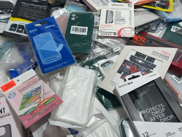 Partij telefoon en tablet accessoires - afbeelding 7 van  10