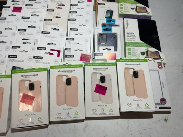 Partij telefoon hoesjes en screen protectors, panzer glass en xqisit - afbeelding 7 van  9