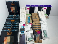 Partij telefoon tablet hoesjes en screen protectors, panzerglass, xqisit, azuri en itskins - afbeelding 2 van  7