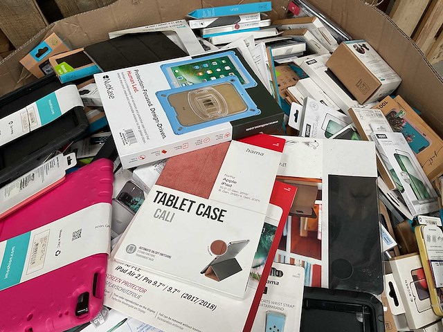 Partij telefoon, tablet hoesjes & telefoonhouders - afbeelding 4 van  6