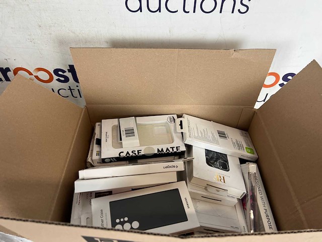 Partij telefoonaccessoires en accessoires - afbeelding 1 van  1