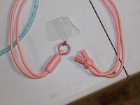 Partij telefoonhangers voor om nek 24 stuks zie foto in ds c - afbeelding 8 van  9