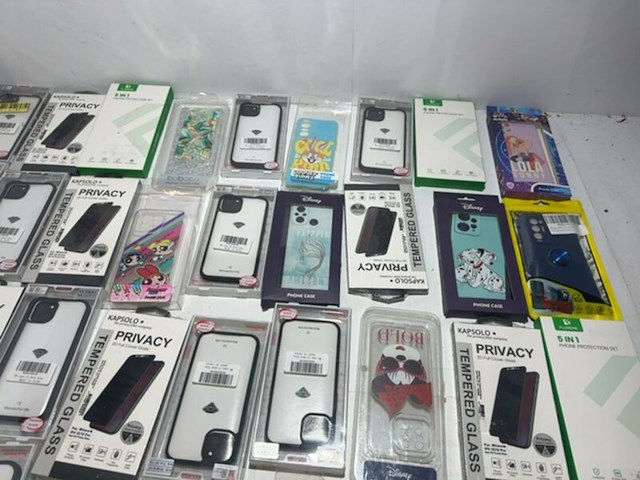 Partij telefoonhoesjes, diverse merken en types 32 stuks - afbeelding 3 van  6