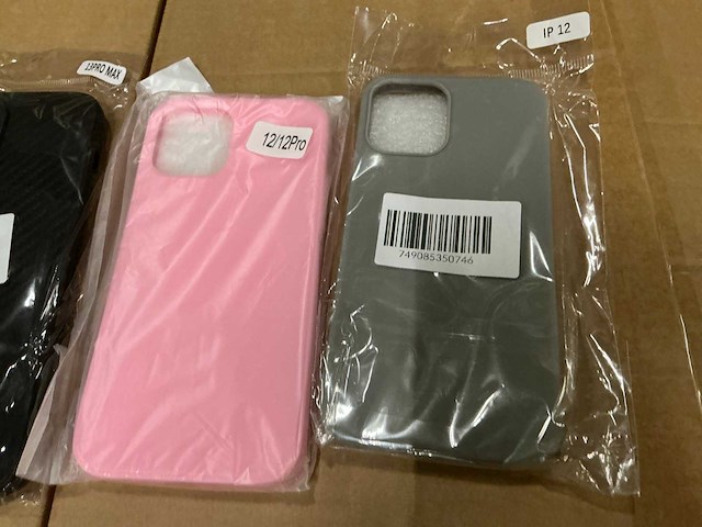 Partij telefoonhoesjes - afbeelding 3 van  4