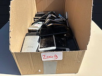Partij telefoons 100 stuks - afbeelding 1 van  2