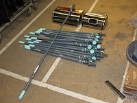 Partij telescoop stelen c.a. 18 stuks + broodbak 2 stuks - afbeelding 3 van  11