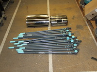 Partij telescoop stelen c.a. 18 stuks + broodbak 2 stuks