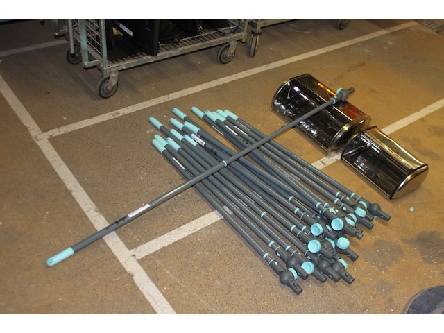 Partij telescoop stelen c.a. 18 stuks + broodbak 2 stuks - afbeelding 7 van  11