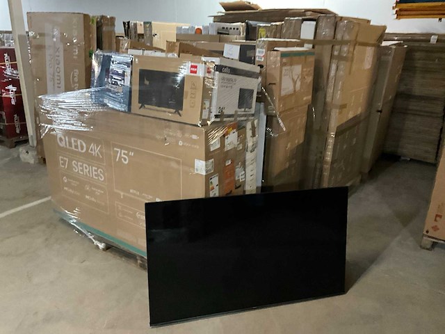 Partij televisies (ca. 150x) - afbeelding 1 van  18