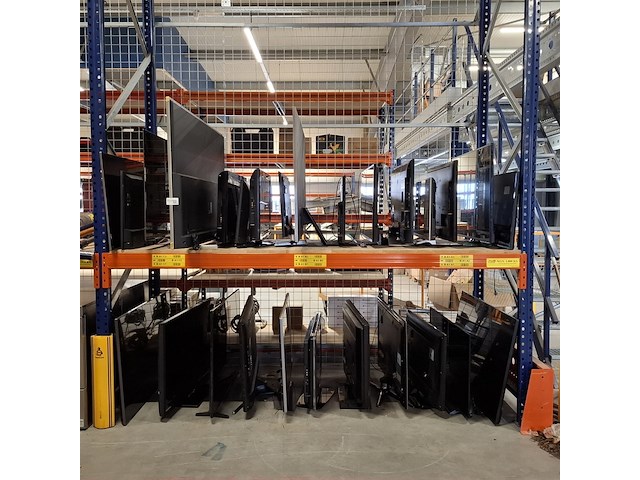 Partij televisies, o.a. philips en samsung - afbeelding 1 van  18