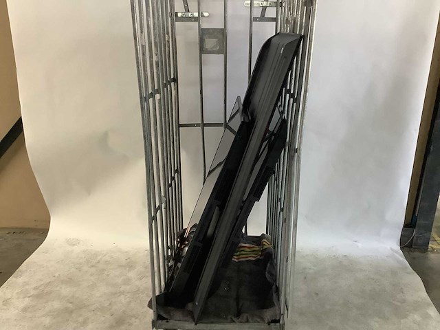 Partij televisies - afbeelding 1 van  10