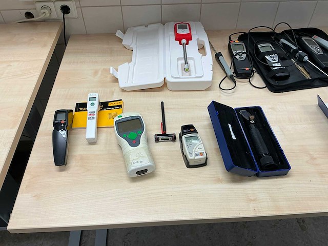 Partij temperatuurmeters - afbeelding 2 van  5