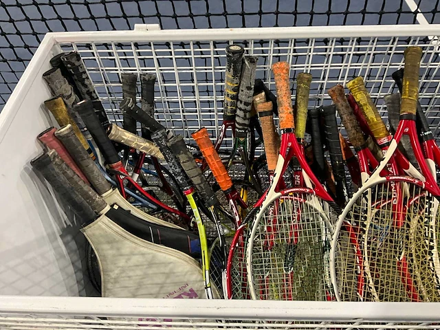 Partij tennisrackets + opslagkist - afbeelding 5 van  5