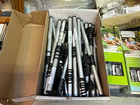 Partij tent-en camperbenodigdheden - afbeelding 2 van  64