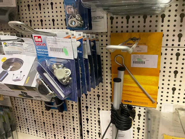 Partij tent-en camperbenodigdheden - afbeelding 8 van  64