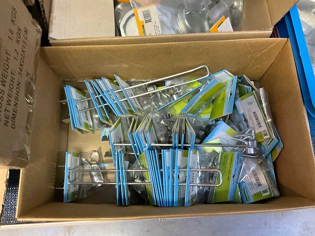 Partij tent-en camperbenodigdheden - afbeelding 13 van  64