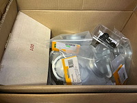 Partij tent-en camperbenodigdheden - afbeelding 14 van  64