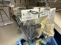 Partij tent-en camperbenodigdheden - afbeelding 27 van  64