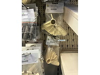 Partij tent-en camperbenodigdheden - afbeelding 29 van  64