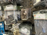 Partij tent-en camperbenodigdheden - afbeelding 32 van  64