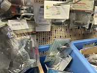 Partij tent-en camperbenodigdheden - afbeelding 35 van  64