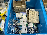 Partij tent-en camperbenodigdheden - afbeelding 42 van  64