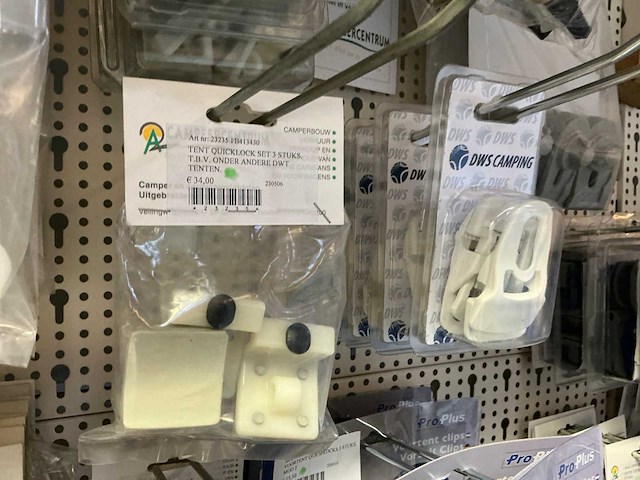 Partij tent-en camperbenodigdheden - afbeelding 52 van  64