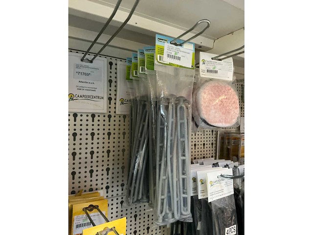 Partij tent-en camperbenodigdheden - afbeelding 57 van  64