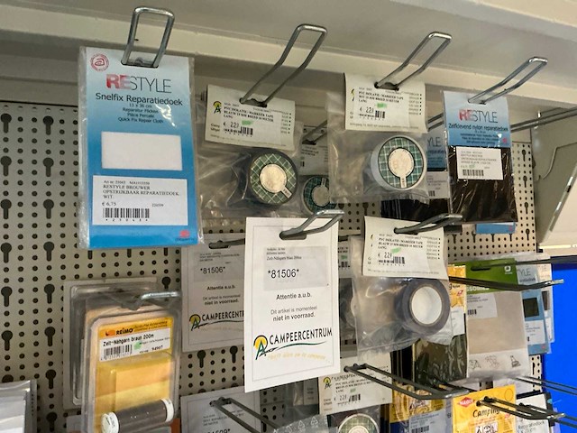 Partij tent-en camperbenodigdheden - afbeelding 59 van  64