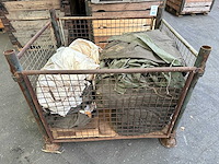 Partij tentdoek en grondzeil - afbeelding 1 van  4