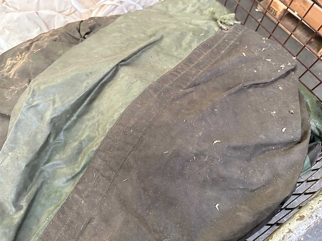 Partij tentdoek en grondzeil - afbeelding 3 van  4
