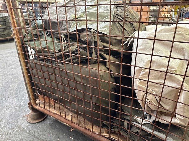 Partij tentdoek en grondzeil - afbeelding 4 van  4