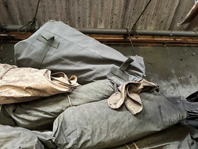 Partij tentdoeken - afbeelding 4 van  5