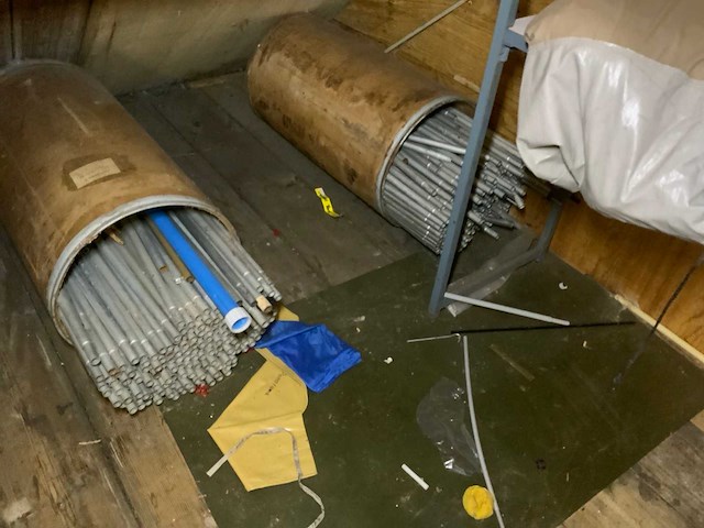 Partij tenten en stokken - afbeelding 3 van  9