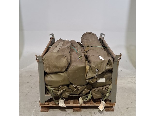 Partij tentstokken in zak - afbeelding 1 van  6