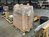 Partij terracotta bloempotten - afbeelding 1 van  8