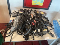 Partij teugels en toebehoren - afbeelding 1 van  5