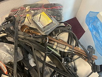 Partij teugels en toebehoren - afbeelding 3 van  5