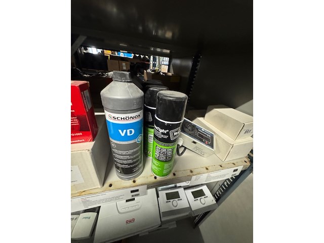 Partij thermostaten en onderdelen - afbeelding 2 van  16