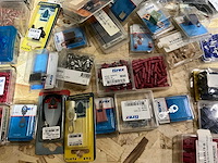 Partij tirex accupoolklem, zekering, kabelschoenen en toebehoren - afbeelding 3 van  8