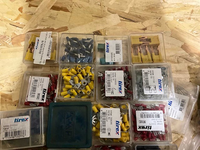 Partij tirex accupoolklem, zekering, kabelschoenen en toebehoren - afbeelding 6 van  8