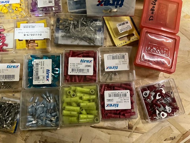 Partij tirex accupoolklem, zekering, kabelschoenen en toebehoren - afbeelding 9 van  10