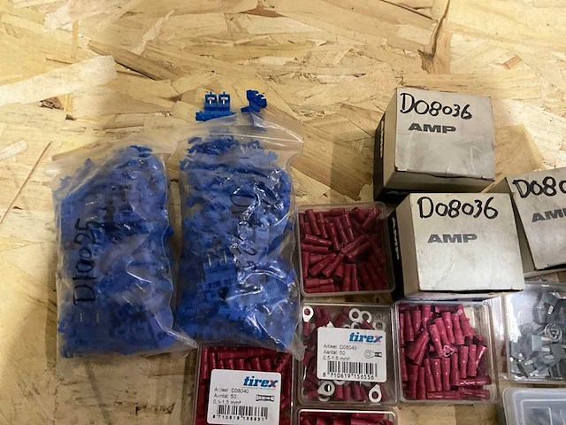 Partij tirex zekering, kabelschoenen en toebehoren - afbeelding 4 van  9