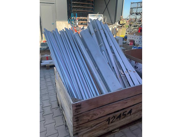Partij tl armaturen en led buislampen - afbeelding 2 van  6