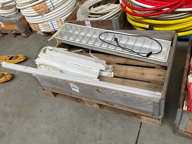 Partij tl armaturen - afbeelding 1 van  4