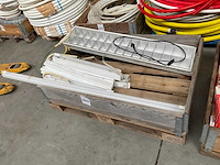 Partij tl armaturen - afbeelding 1 van  4