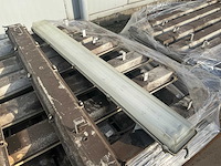 Partij tl verlichting - afbeelding 2 van  2