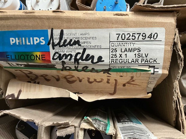 Partij tl verlichting - afbeelding 7 van  20