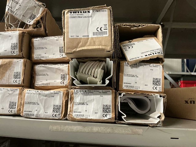 Partij tl verlichting - afbeelding 19 van  20